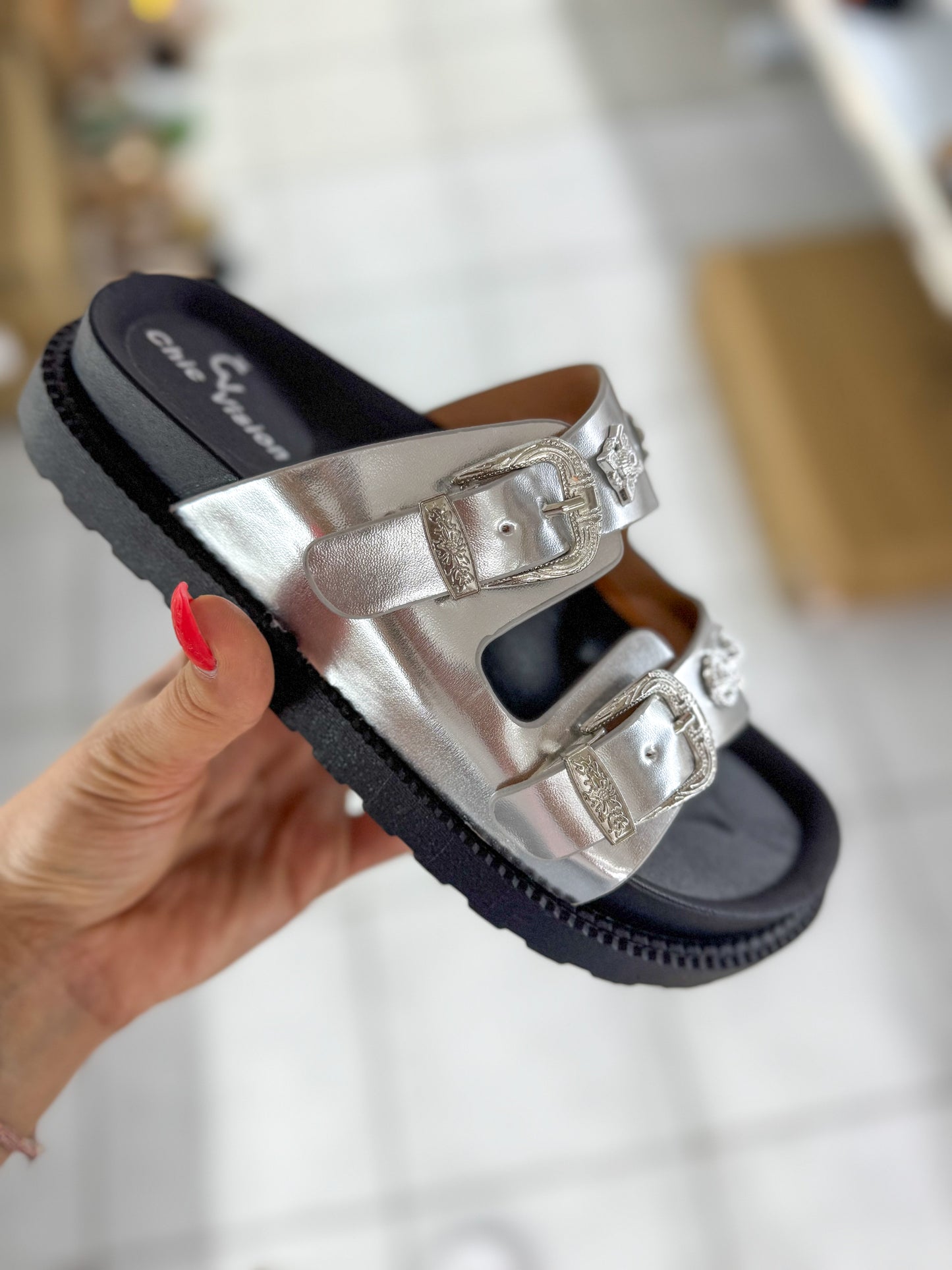 Chinelo silver
