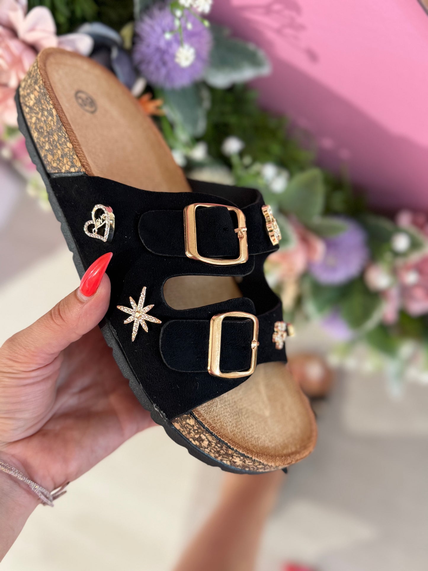 Chinelo inspiração “miu”